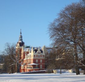 Bild zu Tritt ein in den Park