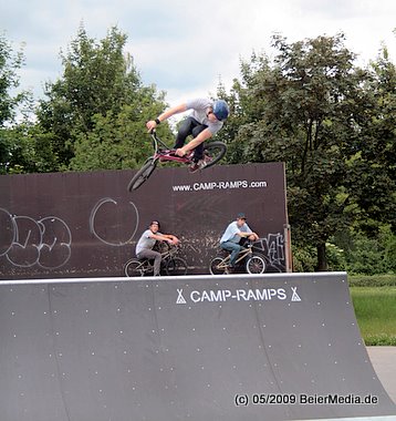 Stadt spendiert Elemente fr Skater