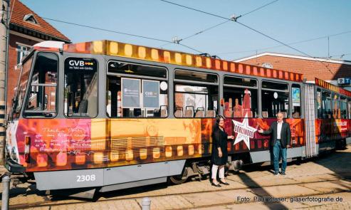 Straenbahn im Filmstadt-Design