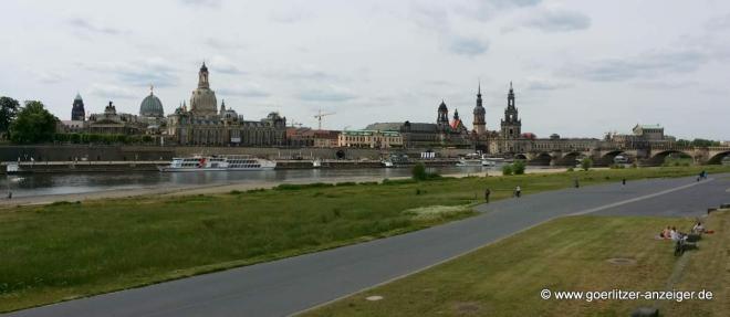 Dresden,  ein Fnfteiler in Worten