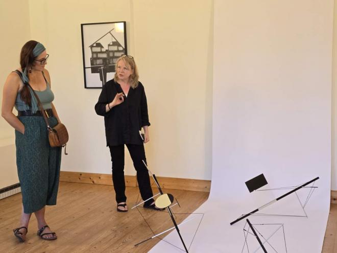 Ausstellung HOLD THE LINE als lebendiger Prozess