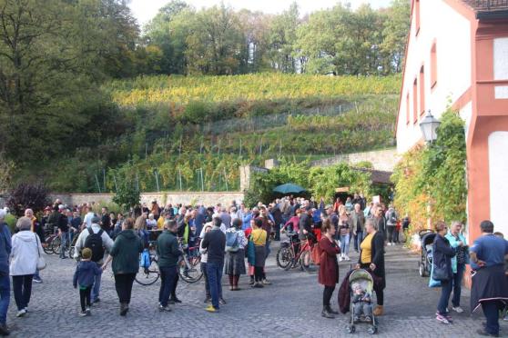 Neue Rebsorte Sauvignac feierte Premiere im Kloster St. Marienthal