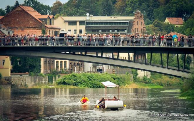 Sp&#322;yw na byle czym 2019 na Nysie &#321;u&#380;yckiej w ramach imprezy Altstadtfest-Jakuby