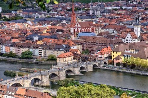 Reiseroute durch Sddeutschland: Zwischen Romantik und Moderne in Wrzburg und Mannheim